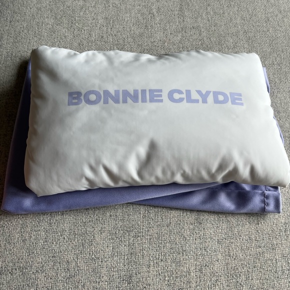 Bonnie Clyde Black Rectangular Sunglasses - Picture 3 of 3